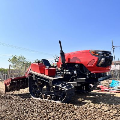 Multifunktioneel compact kruiptractor landbouwapparatuur met laadmachine en boormachine